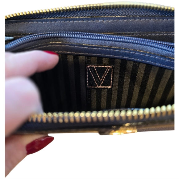 Victoria's Secret Midnight Blue Faux Leather Zip Around Wallet Organizer - Picture 13 of 13